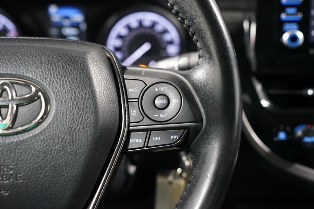 Thumbnail: 2023 Toyota Camry - 13