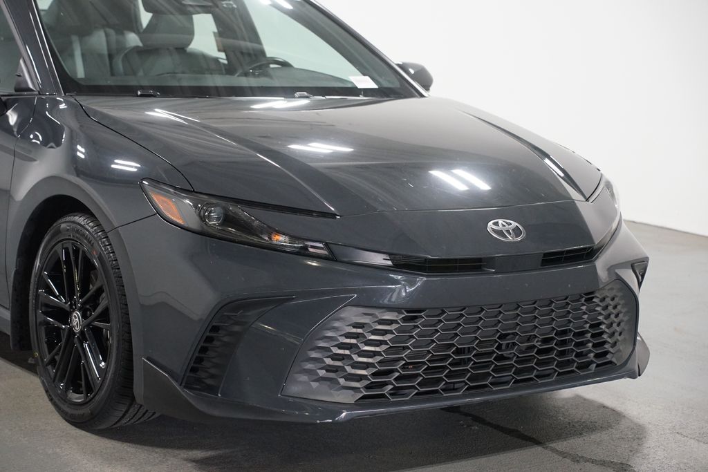Thumbnail: 2025 Toyota Camry - 4