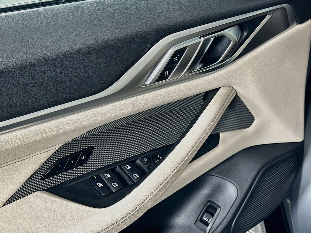 Thumbnail: 2023 BMW i4 - 18