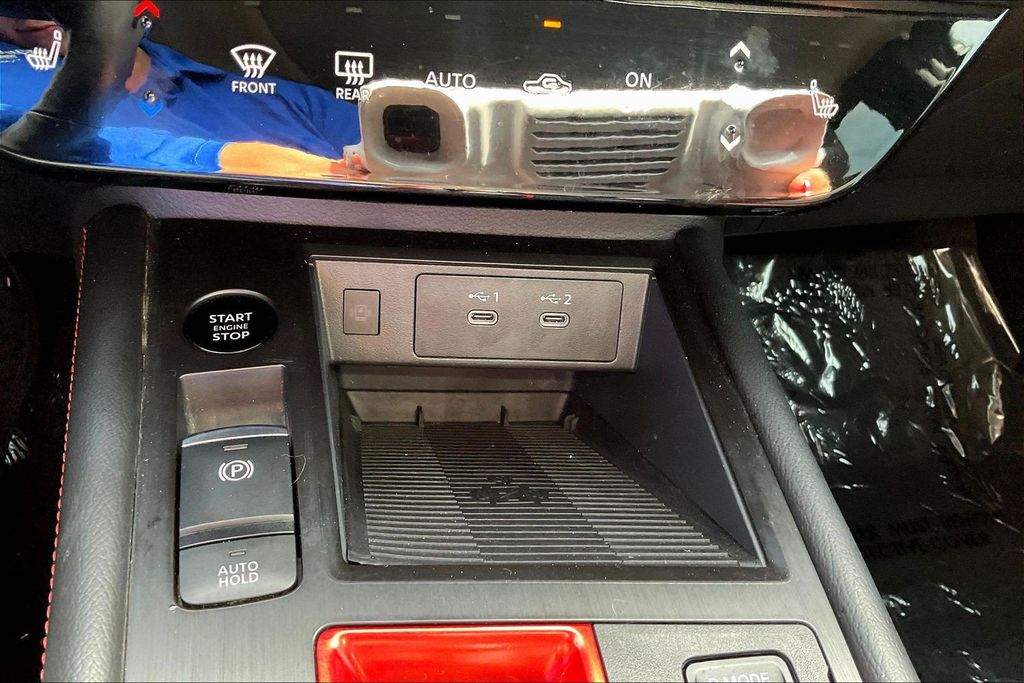 Used 2025 Nissan Kicks SUV
