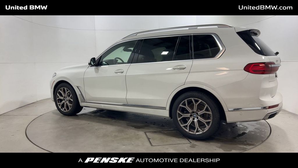 Thumbnail: 2021 BMW X7 - 6
