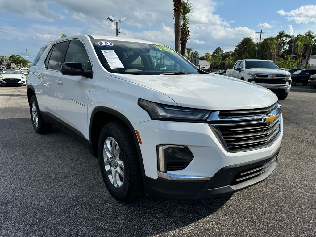 2022 Chevrolet Traverse LS 9