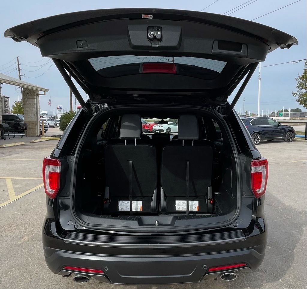 2018 Ford Explorer XLT Black at Autostrade