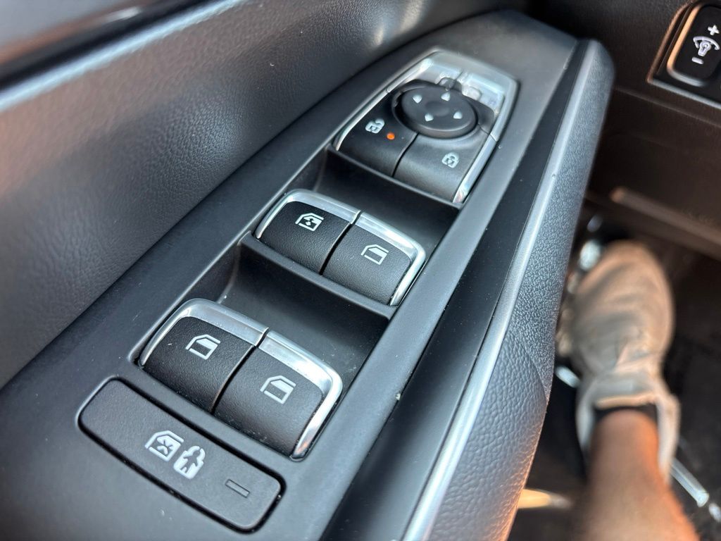 Used 2024 Kia Sorento SUV