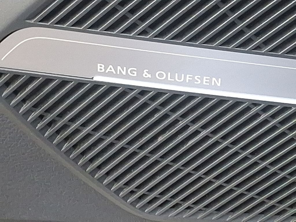 Thumbnail: 2023 Audi SQ5 - 27