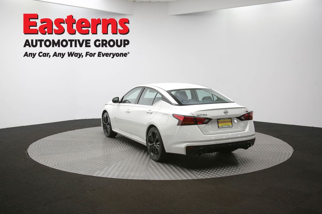 Used 2023 White Nissan 2.5 SR image 63
