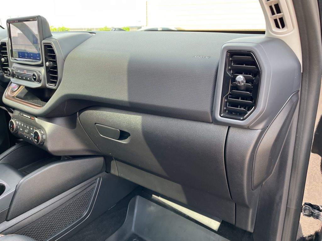 Thumbnail: 2022 Ford Bronco Sport - 32