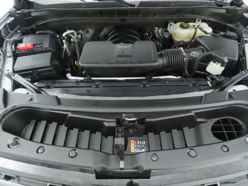 Thumbnail: 2023 Chevrolet Tahoe - 30