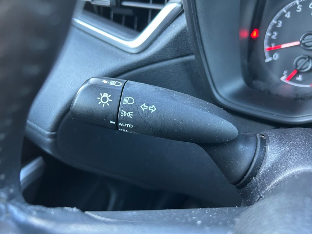 Thumbnail: 2022 Toyota Corolla Cross - 21