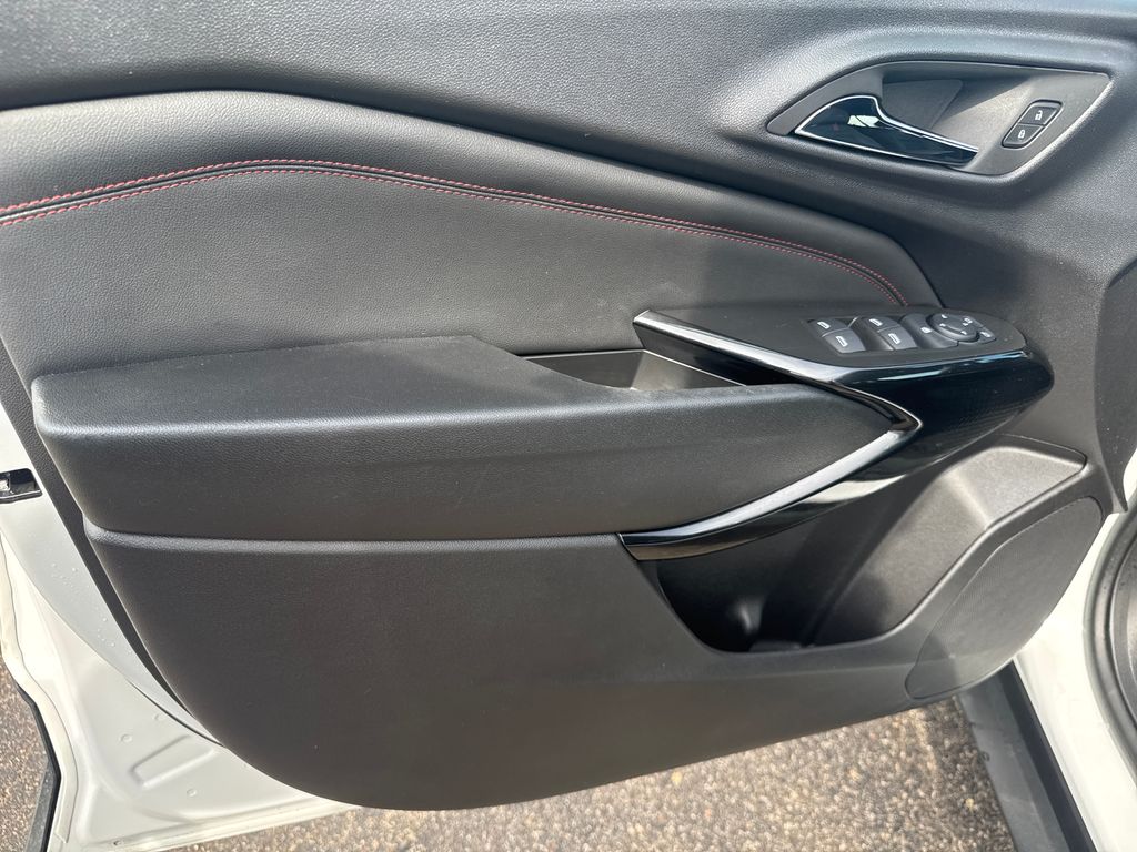 Used 2025 Chevrolet Trax SUV
