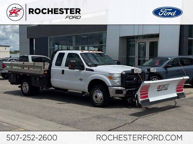 Oxford White 2016 Ford F-350 Super Duty Chassis Pickup Truck Four-Wheel Drive 6-Speed Automatic