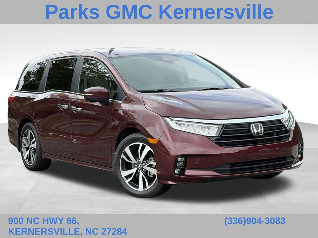 Red (Deep Scarlet Pearl) 2021 Honda Odyssey Minivan Front-Wheel Drive Automatic