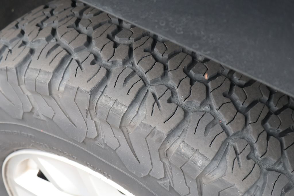 Thumbnail: 2018 Chevrolet Silverado 1500 - 9