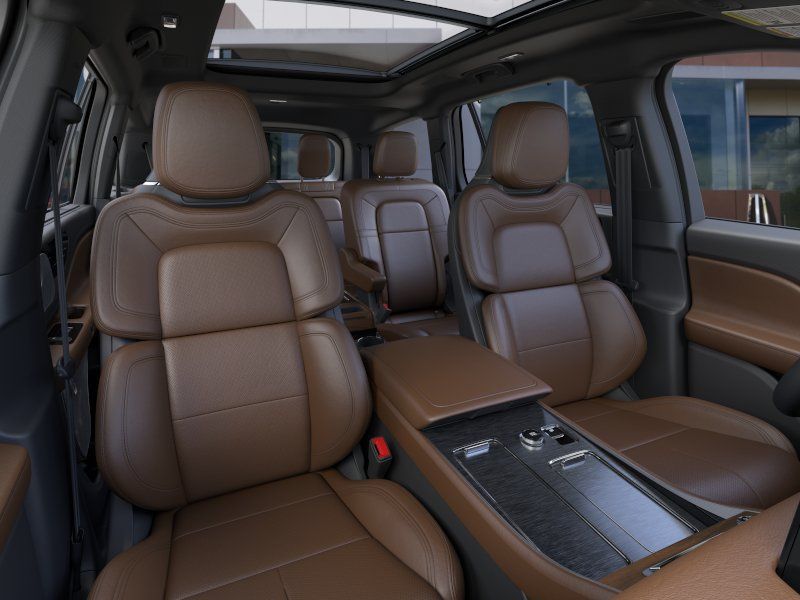 Thumbnail: 2026 Lincoln Aviator - 10