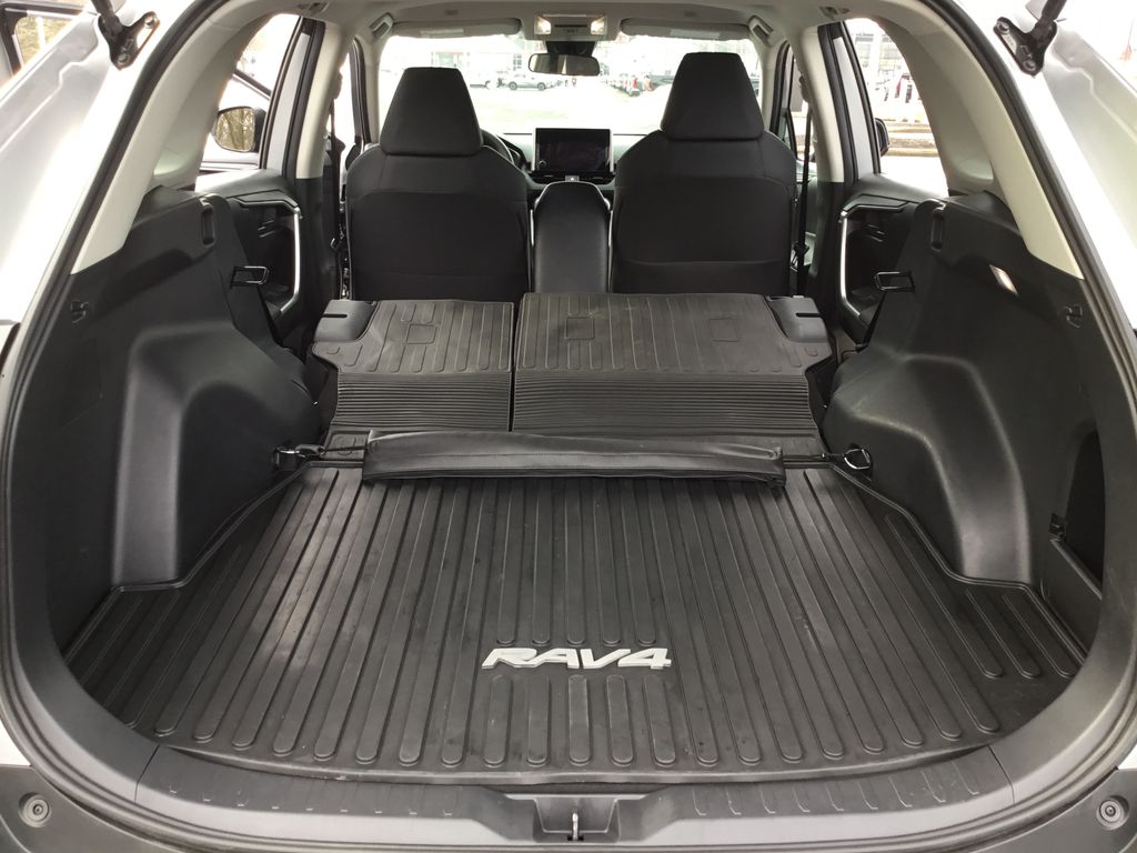 Thumbnail: 2024 Toyota RAV4 - 17