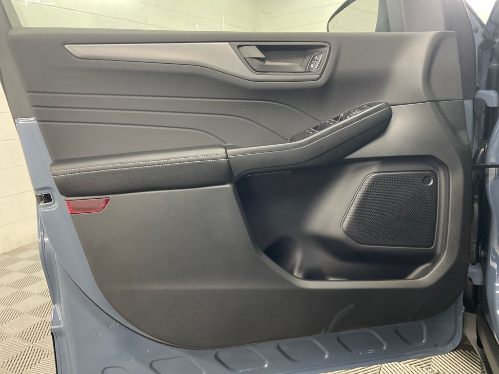 2025 Ford Escape Active photo 12
