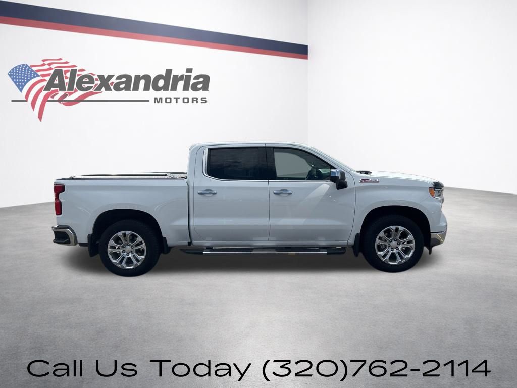 2023 Chevrolet Silverado 1500 LTZ Crew Cab 4WD