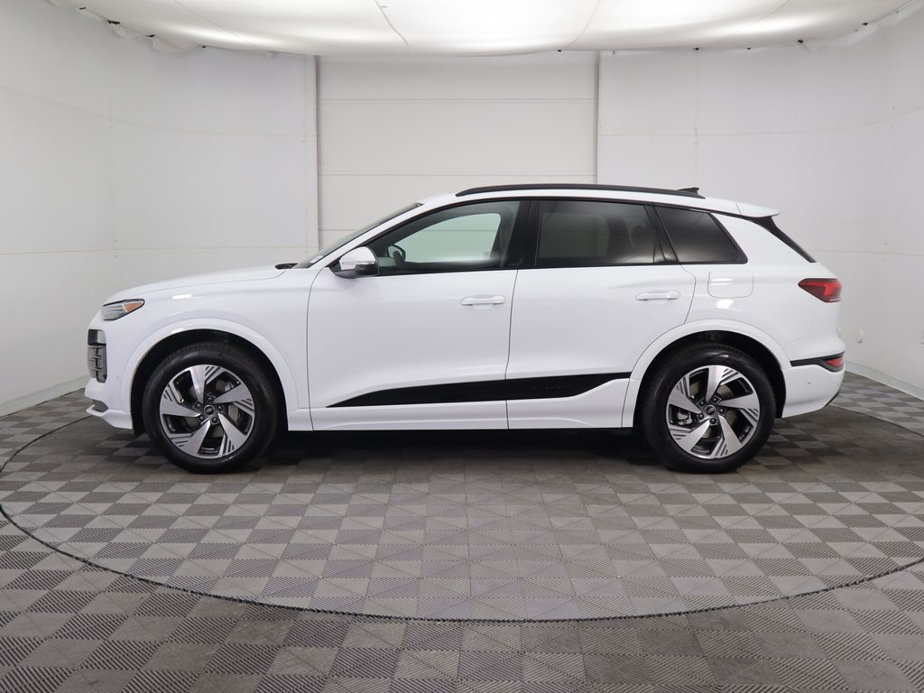 2025 Audi Q6 e-tron Premium 8