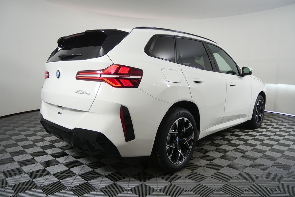 Thumbnail: 2026 BMW X3 - 3