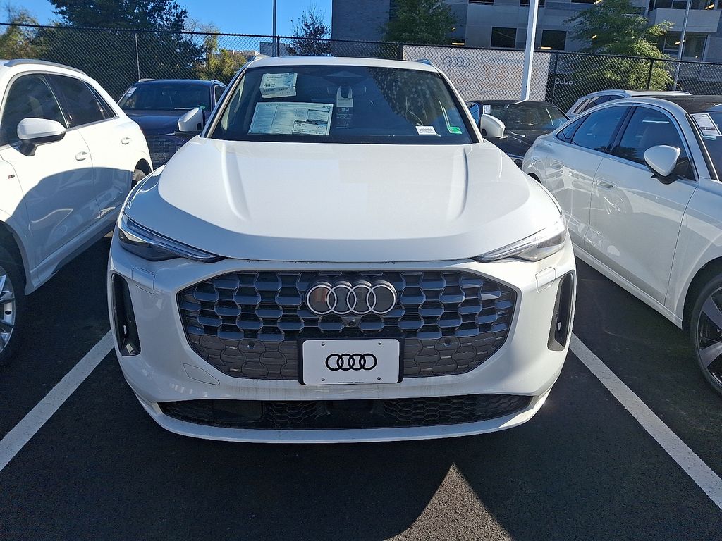 Thumbnail: 2025 Audi Q5 - 2