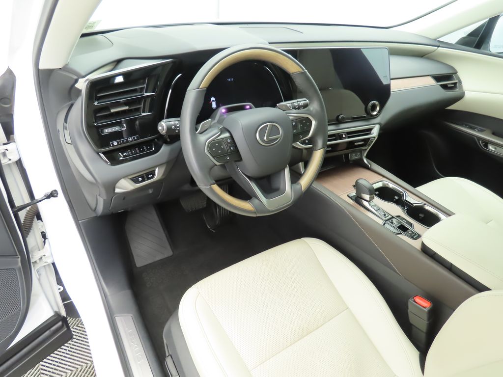 Thumbnail: 2023 Lexus RX - 9