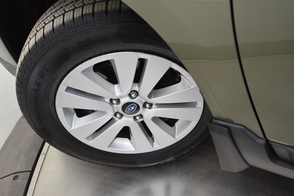 2017 Subaru Outback 2.5i photo
