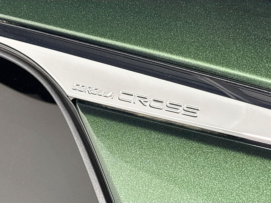 2022 Toyota Corolla Cross XLE