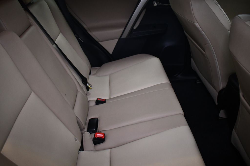 Thumbnail: 2013 Toyota RAV4 - 28