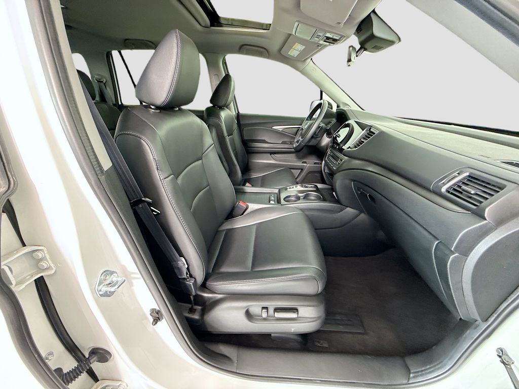 Thumbnail: 2022 Honda Pilot - 20