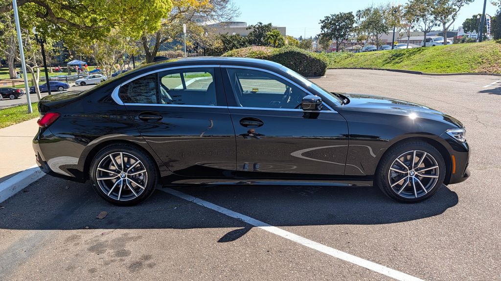 Used 2020 BMW 3 Series 330i xDrive 4D Sedan