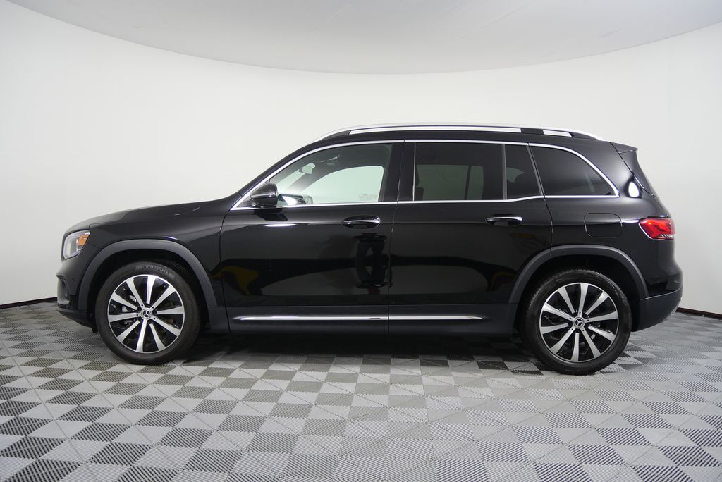 Thumbnail: 2022 Mercedes-Benz GLB - 6