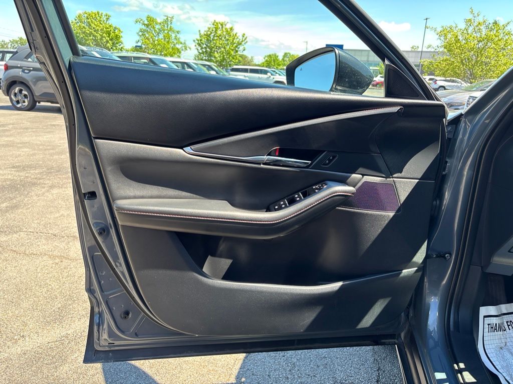 Used 2022 Gray Mazda 2.5 S Carbon Edition image 18