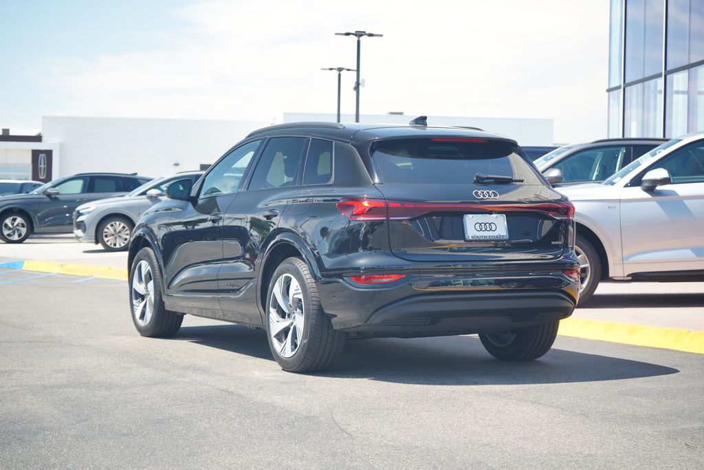 2025 Audi Q6 e-tron Premium 3