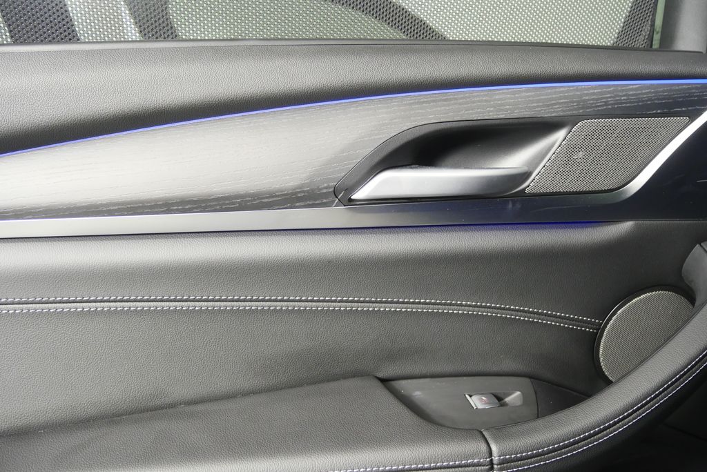 Thumbnail: 2023 BMW X3 - 13