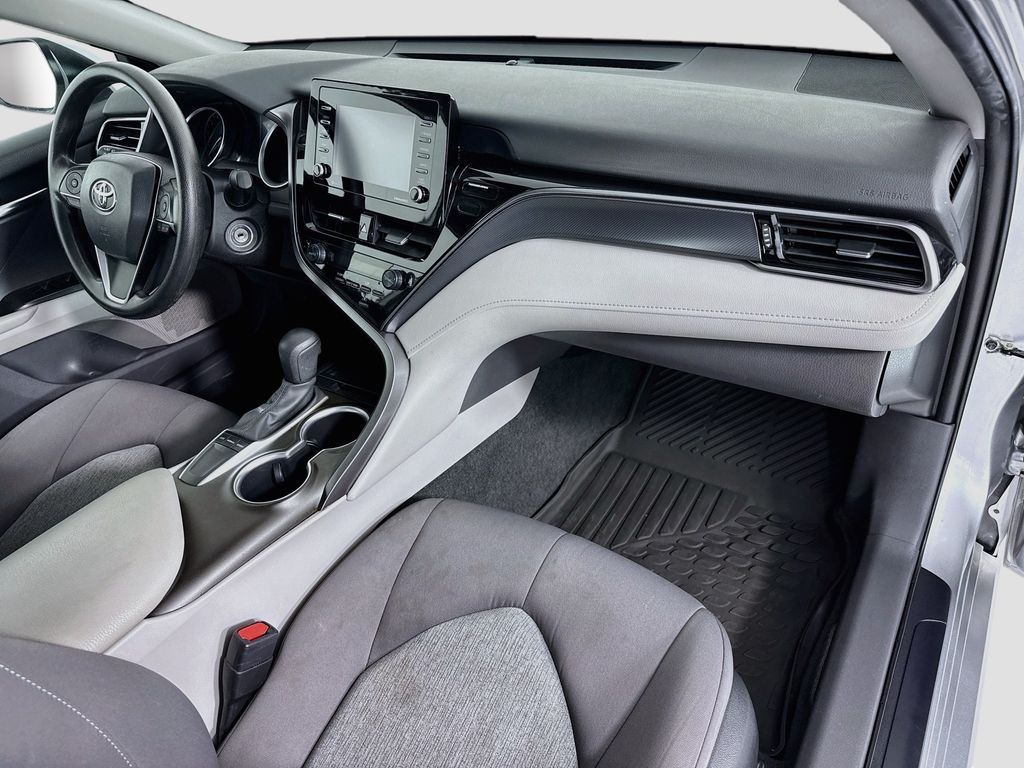 Thumbnail: 2023 Toyota Camry - 17