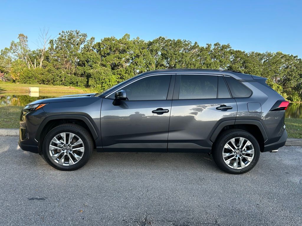 2024 Toyota RAV4 XLE Premium 2