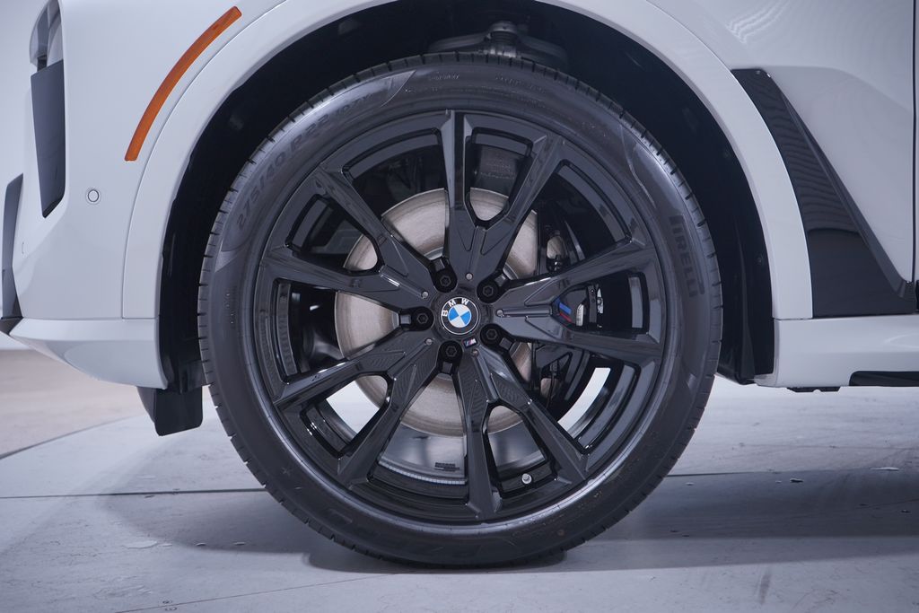 Thumbnail: 2026 BMW X5 - 2
