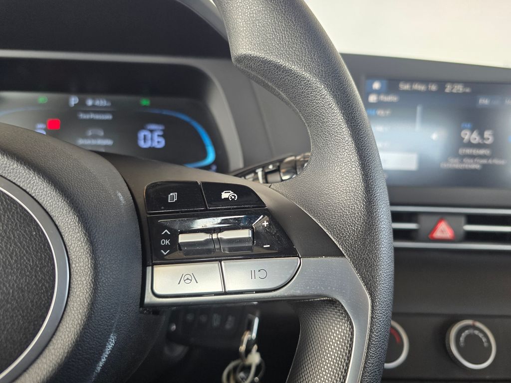 Thumbnail: 2025 Hyundai Elantra - 19