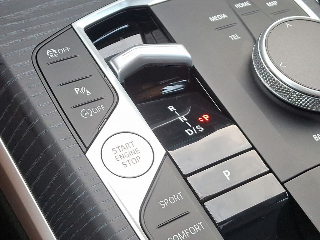 Thumbnail: 2025 BMW 3 Series - 7