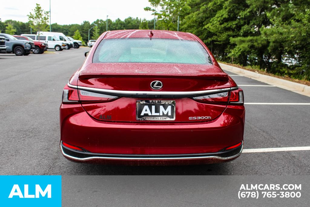 Used 2025 Red Lexus 300h image 11