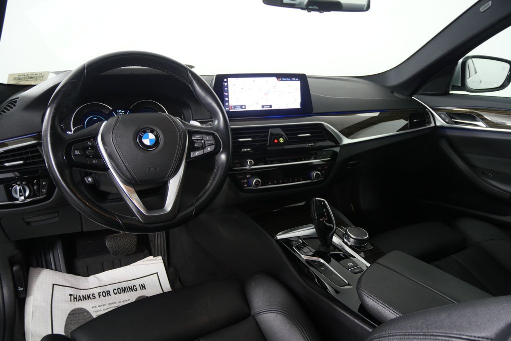 Thumbnail: 2019 BMW 5 Series - 17