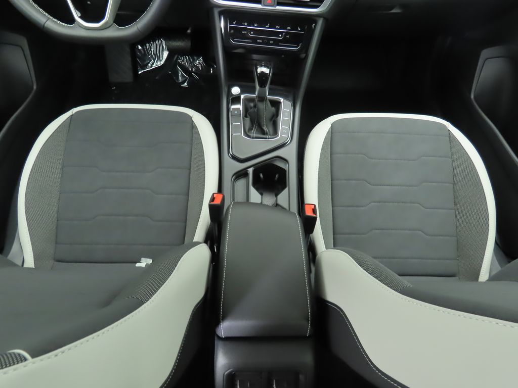 Thumbnail: 2026 Volkswagen Taos - 16