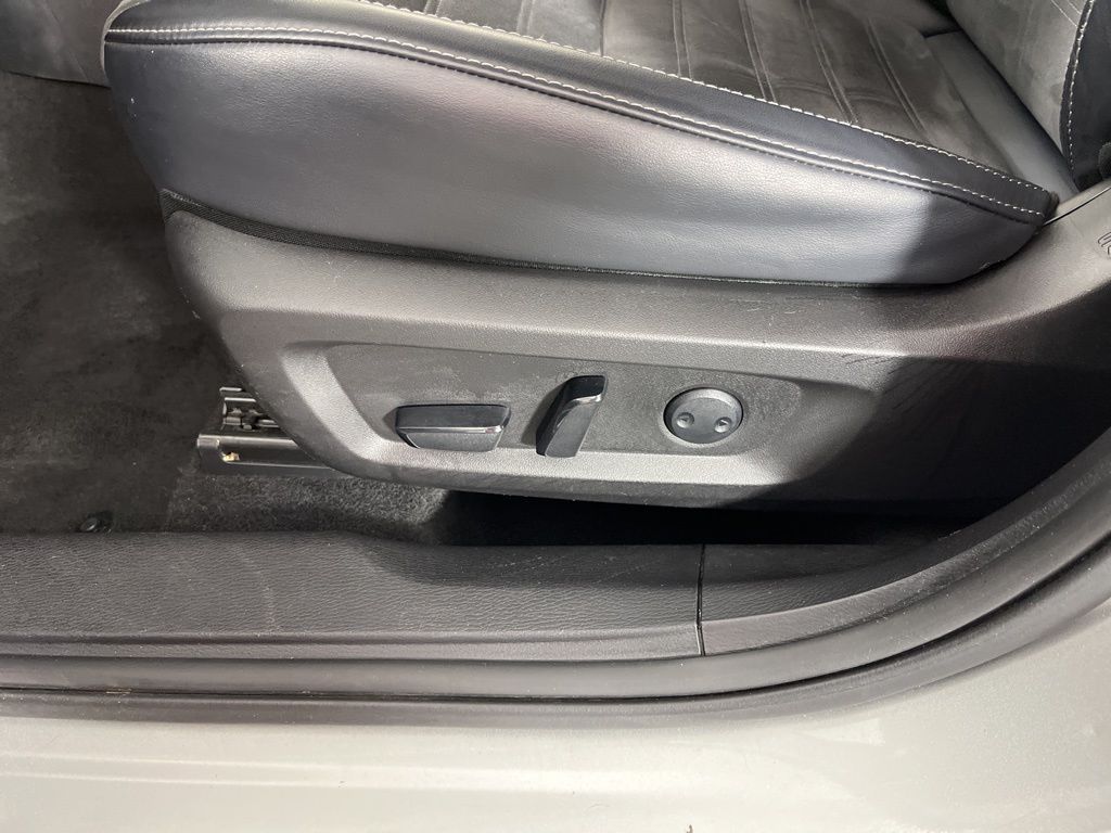 Thumbnail: 2024 Mitsubishi Outlander - 22