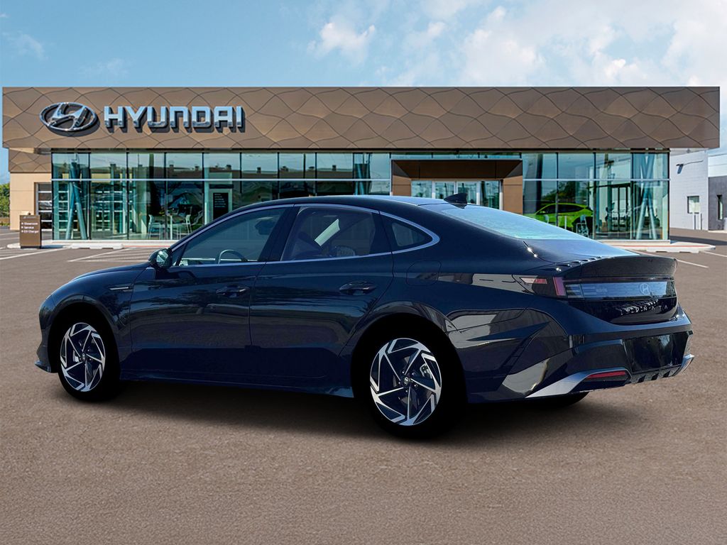 New 2026 Black Hyundai SEL Sport image 4