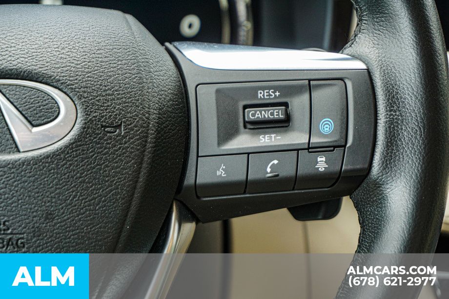 Used 2022 Black INFINITI LUXE image 32