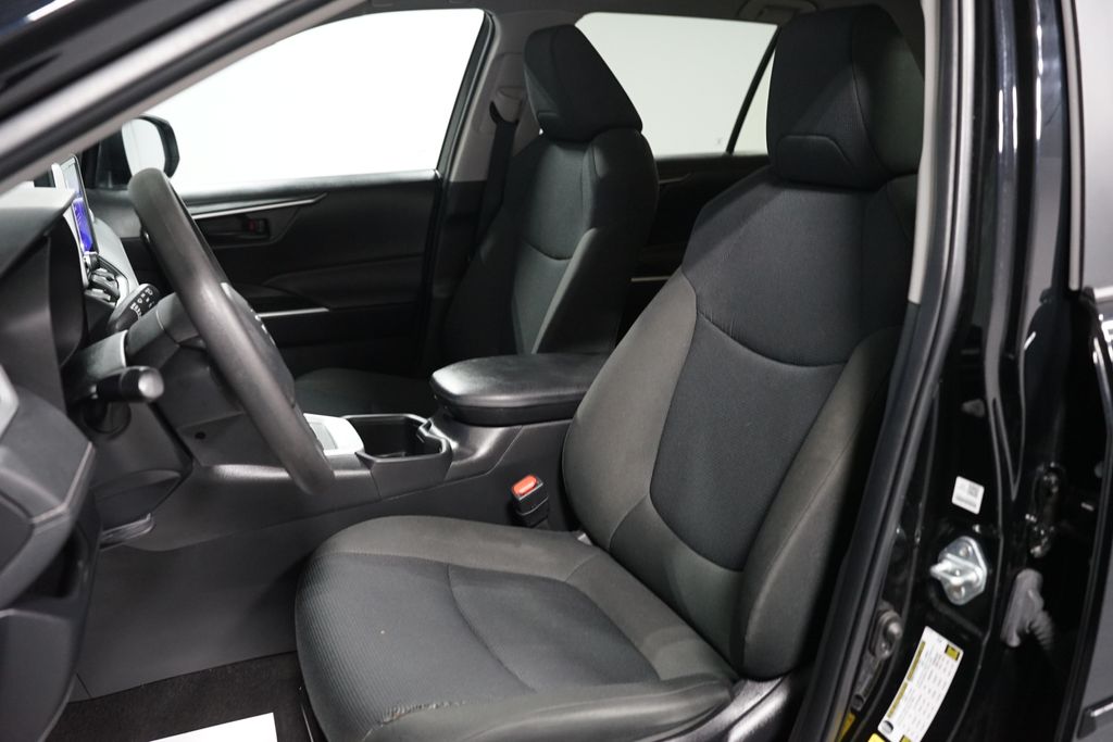 Thumbnail: 2024 Toyota RAV4 - 26