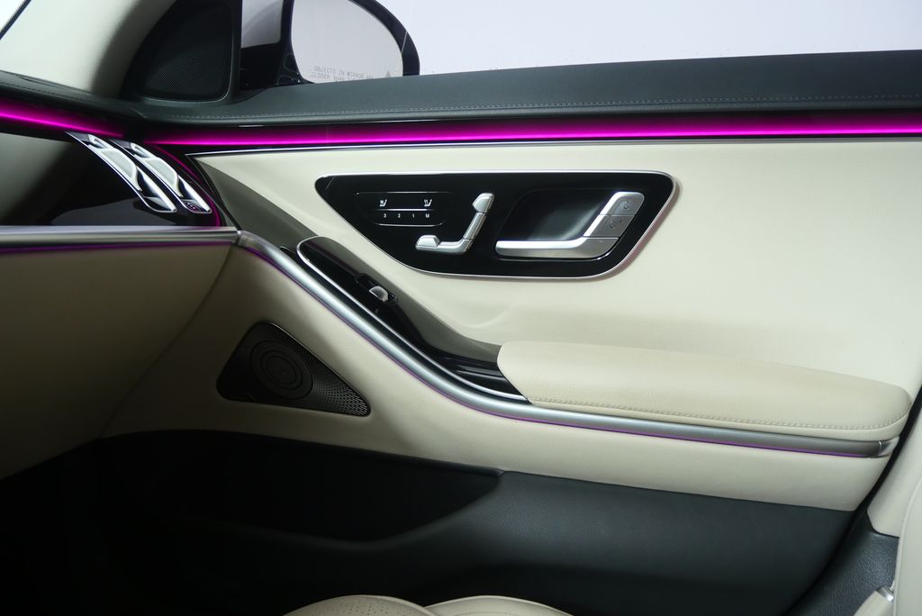 Thumbnail: 2022 Mercedes-Benz S-Class - 24