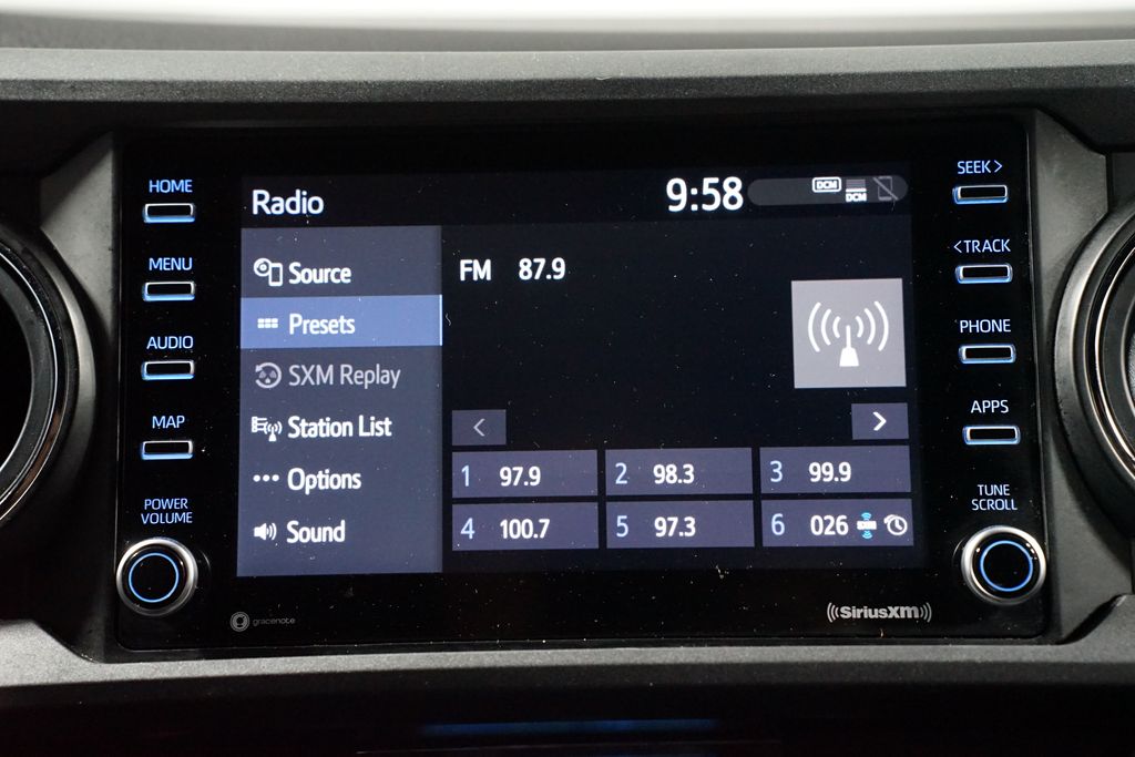 Thumbnail: 2021 Toyota Tacoma - 18