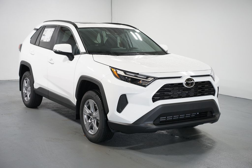 Thumbnail: 2025 Toyota RAV4 - 3