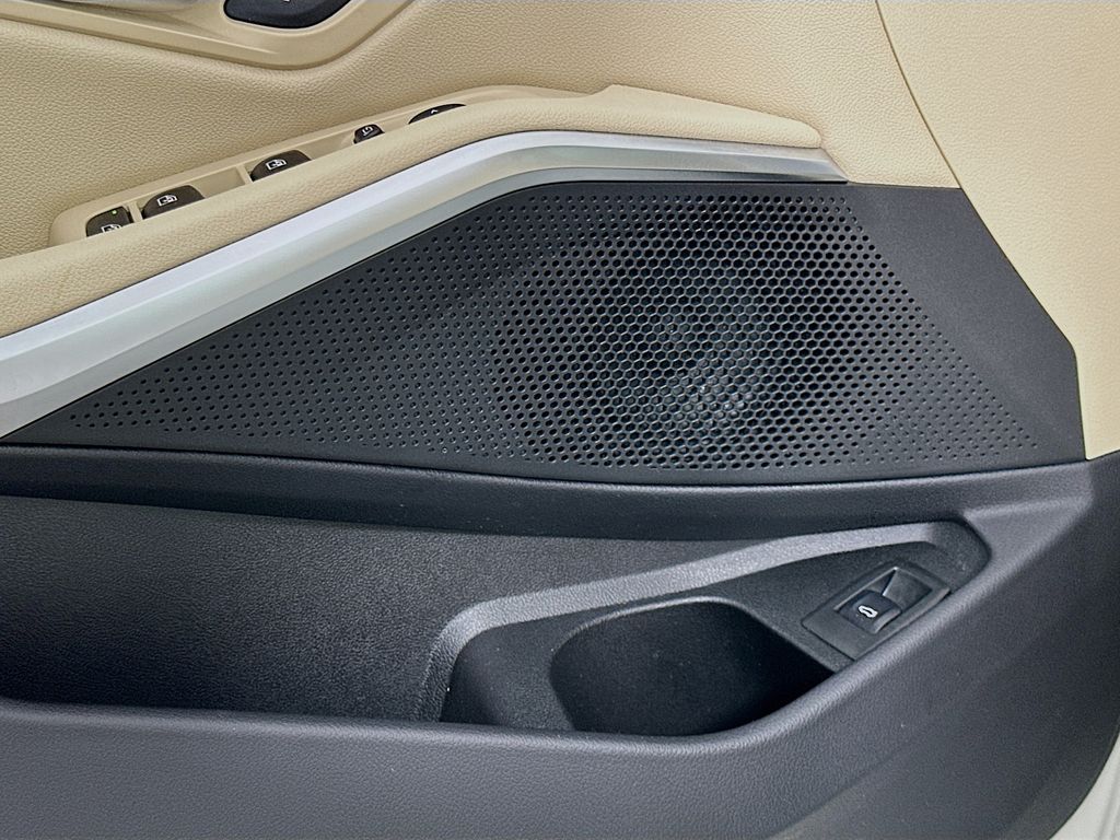 Thumbnail: 2021 BMW 3 Series - 19